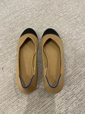 Rothy's Two-Tone Knit Ballet Flats in Tan, Black and Blue Trim